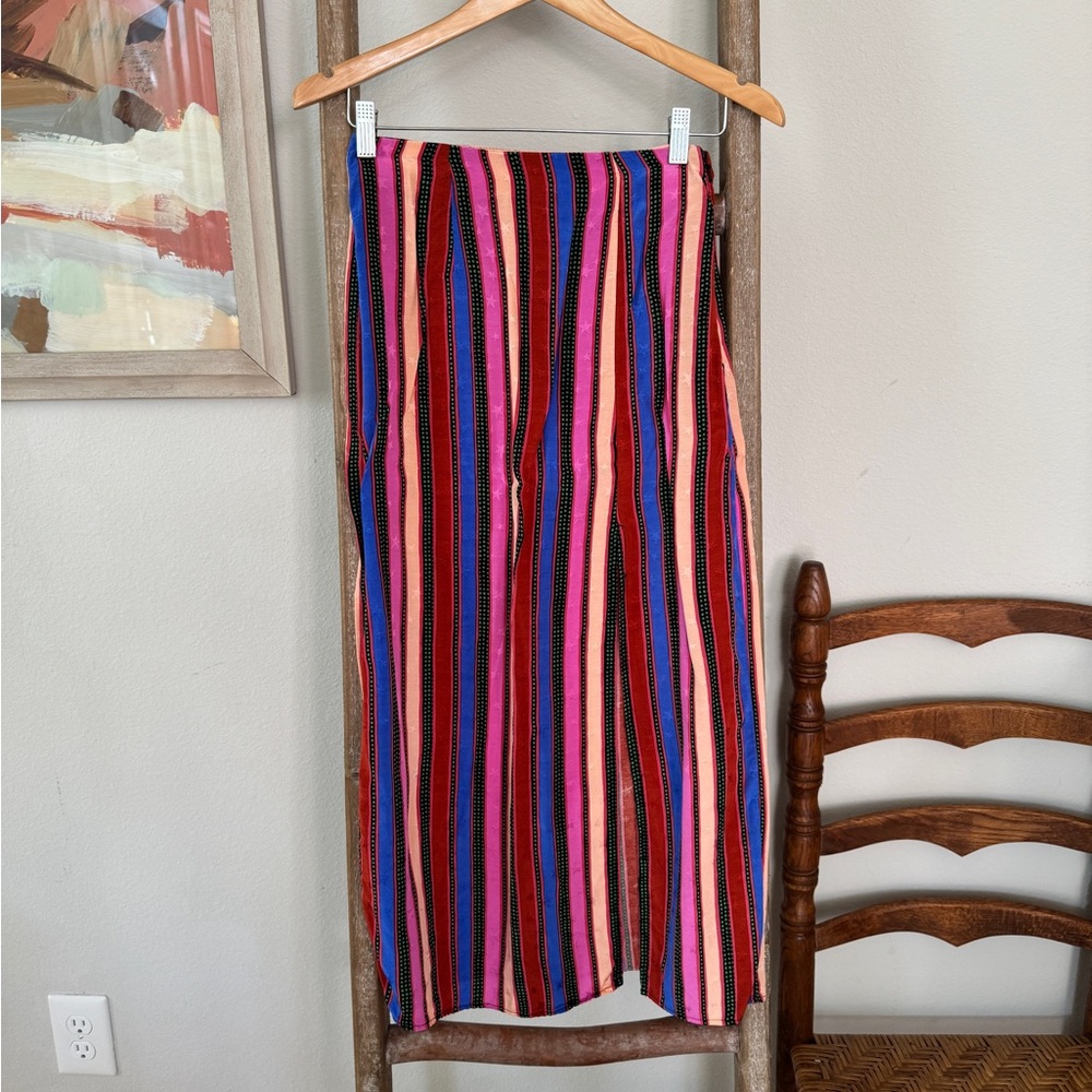 Topshop - Multicolor Midi Skirt w/Star Details